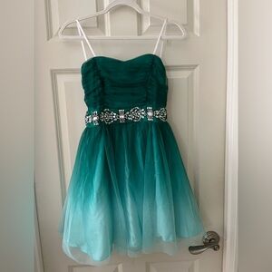 NWT Girl’s Juniors B Darlin Homecoming Blue Ombre party dress w/rhinestones 7/8
